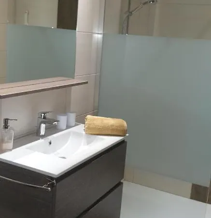 Meubles Du 25 N3 1er Etage Apartament